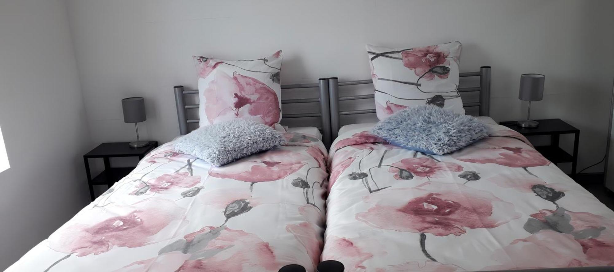 Au Chant Des Roches - Parking - Wifi - Terrasse - Chambres Familiales - Cerfontaine Bagian luar foto
